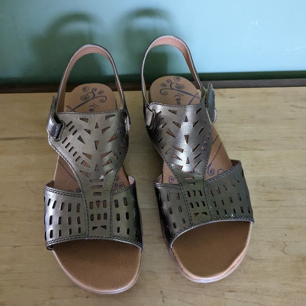 Bear Traps Bronze Sandals